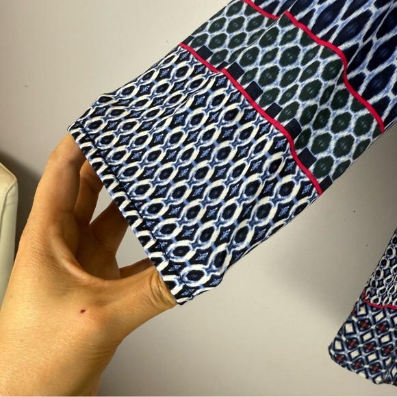 Betty Barclay Blue Red and White Relaxed Graphic Tunic Size Medium - Picture 5 of 10